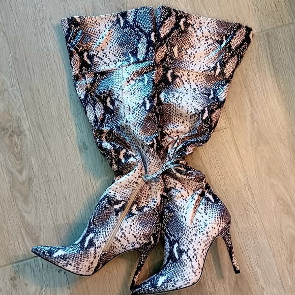 Jessica Simpson Loury Over the Knee OTK Stilletto Snake Print Boots Size 6M NEW - Picture 6 of 13